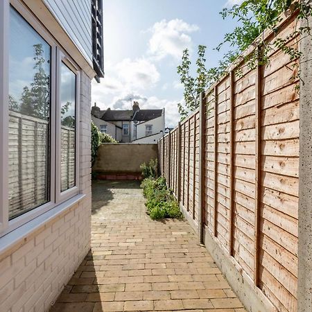 2 Bedrooms Serviced Apartment Excel Exhibition Centre, O2 Arena, Stratford Olympic City, Forest Gate, Central London Eksteriør bilde